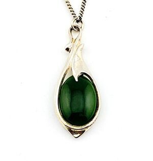 Sterling Silver Nephrite Jade Pendant Necklace Green Stone 18 Inch